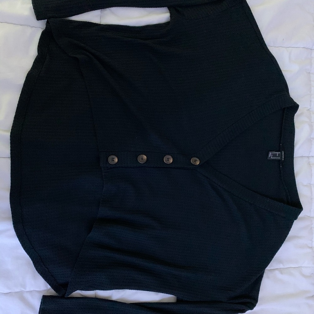 LIGHT SWEATER